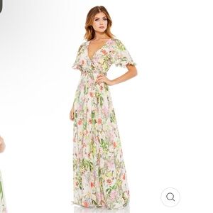 Mac Duggal floral flutter sleeve 9079 size 16